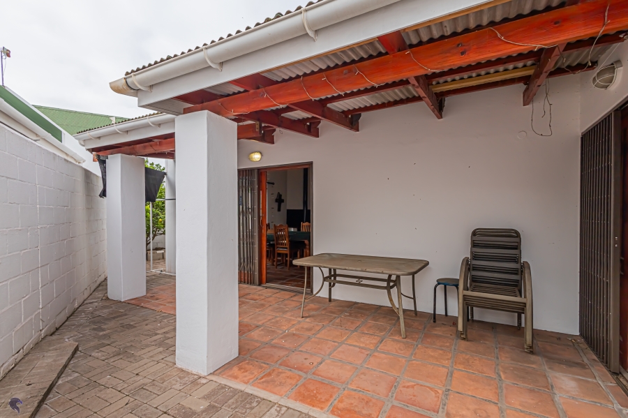 4 Bedroom Property for Sale in Country Club Western Cape